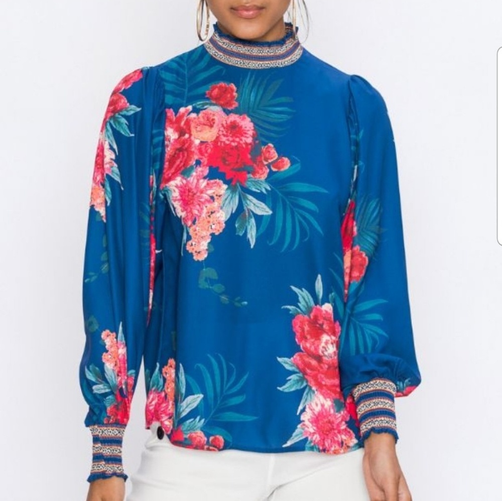 Floral patterned blouse